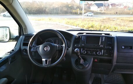 Volkswagen Caravelle T5, 2011 год, 2 245 000 рублей, 8 фотография
