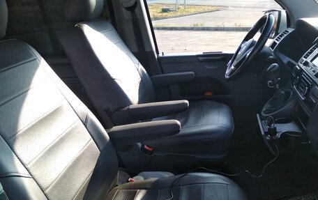Volkswagen Caravelle T5, 2011 год, 2 245 000 рублей, 11 фотография