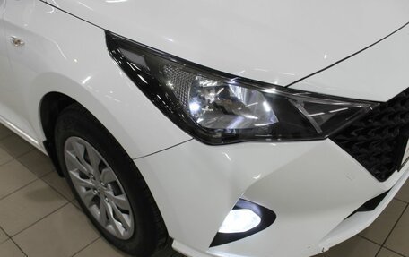 Hyundai Solaris II рестайлинг, 2021 год, 1 700 000 рублей, 4 фотография
