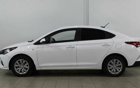 Hyundai Solaris II рестайлинг, 2021 год, 1 700 000 рублей, 10 фотография