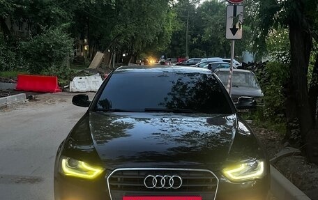 Audi A4, 2012 год, 1 090 000 рублей, 22 фотография