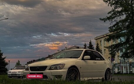Toyota Altezza, 1999 год, 750 000 рублей, 3 фотография