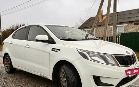 KIA Rio III рестайлинг, 2012 год, 750 000 рублей, 2 фотография