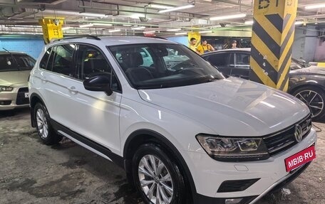 Volkswagen Tiguan II, 2020 год, 2 650 000 рублей, 3 фотография