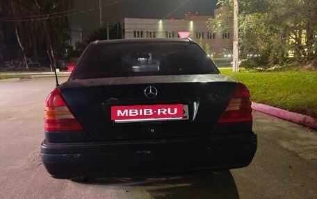 Mercedes-Benz C-Класс, 1995 год, 200 000 рублей, 4 фотография
