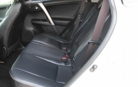 Toyota RAV4, 2015 год, 2 099 000 рублей, 21 фотография