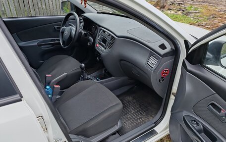 KIA Rio II, 2009 год, 499 000 рублей, 13 фотография