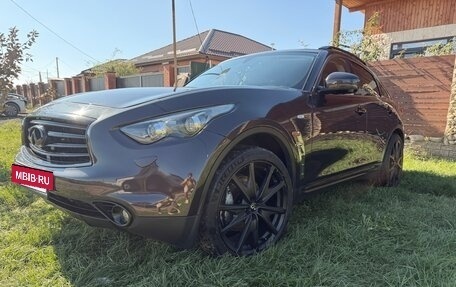 Infiniti FX II, 2012 год, 1 550 000 рублей, 2 фотография