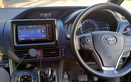 Toyota Noah III, 2014 год, 1 800 000 рублей, 8 фотография