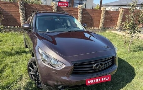 Infiniti FX II, 2012 год, 1 550 000 рублей, 14 фотография