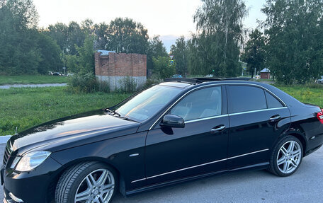 Mercedes-Benz E-Класс, 2011 год, 1 900 000 рублей, 11 фотография