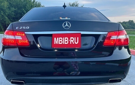 Mercedes-Benz E-Класс, 2011 год, 1 900 000 рублей, 12 фотография