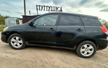 Toyota Matrix, 2002 год, 400 000 рублей, 2 фотография
