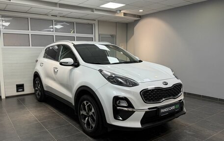KIA Sportage IV рестайлинг, 2019 год, 2 300 000 рублей, 3 фотография
