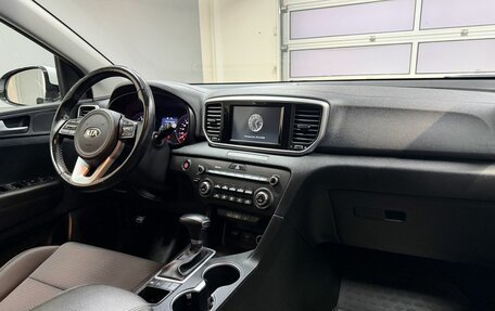 KIA Sportage IV рестайлинг, 2019 год, 2 300 000 рублей, 16 фотография