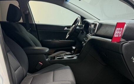 KIA Sportage IV рестайлинг, 2019 год, 2 300 000 рублей, 18 фотография