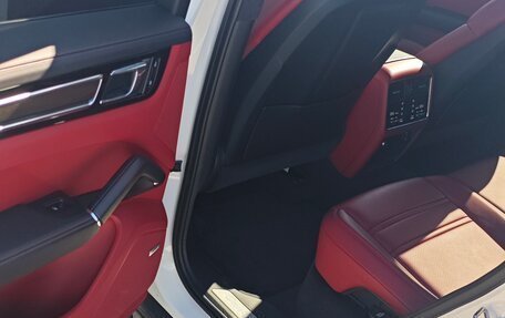 Porsche Cayenne III, 2022 год, 10 150 000 рублей, 16 фотография