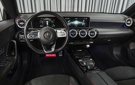 Mercedes-Benz CLA, 2019 год, 3 445 000 рублей, 6 фотография