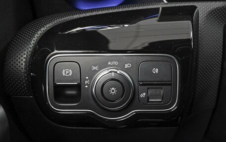 Mercedes-Benz CLA, 2019 год, 3 445 000 рублей, 22 фотография
