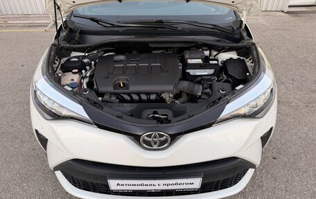 Toyota C-HR I рестайлинг, 2019 год, 2 310 000 рублей, 13 фотография