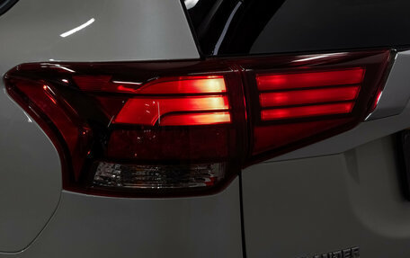 Mitsubishi Outlander III рестайлинг 3, 2021 год, 2 650 000 рублей, 29 фотография