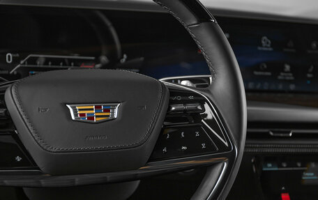 Cadillac Escalade V, 2025 год, 19 200 000 рублей, 17 фотография