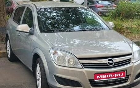 Opel Astra H, 2011 год, 720 000 рублей, 1 фотография