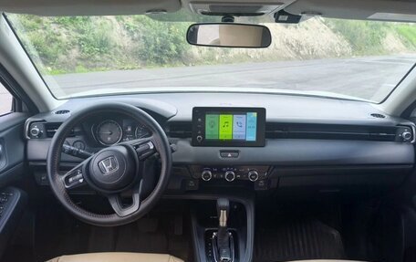 Honda Vezel, 2023 год, 2 375 000 рублей, 10 фотография