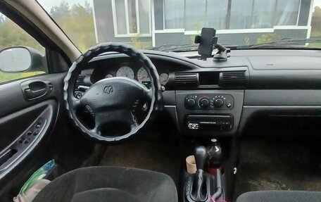 Dodge Stratus II, 2004 год, 200 000 рублей, 1 фотография