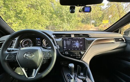Toyota Camry, 2019 год, 2 860 000 рублей, 3 фотография