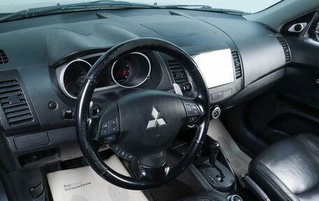 Mitsubishi Outlander III рестайлинг 3, 2008 год, 1 129 000 рублей, 8 фотография