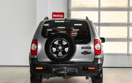 Chevrolet Niva I рестайлинг, 2015 год, 540 000 рублей, 6 фотография