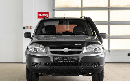 Chevrolet Niva I рестайлинг, 2015 год, 540 000 рублей, 2 фотография