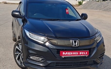 Honda Vezel, 2019 год, 2 050 000 рублей, 2 фотография
