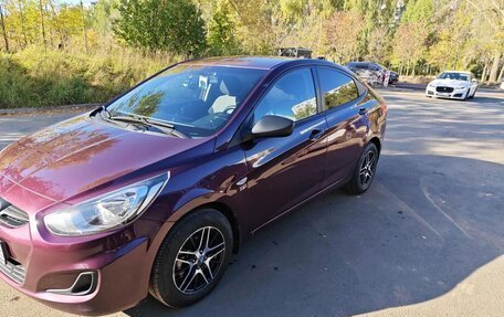 Hyundai Solaris II рестайлинг, 2013 год, 900 000 рублей, 11 фотография