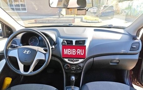 Hyundai Solaris II рестайлинг, 2013 год, 900 000 рублей, 5 фотография