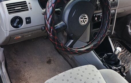 Volkswagen Pointer, 2004 год, 142 000 рублей, 10 фотография