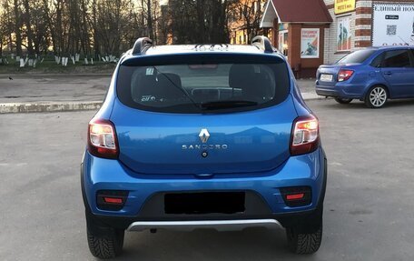 Renault Sandero II рестайлинг, 2019 год, 1 070 000 рублей, 2 фотография