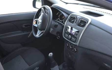 Renault Sandero II рестайлинг, 2019 год, 1 070 000 рублей, 5 фотография