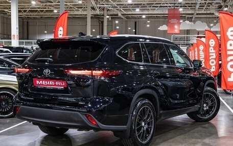 Toyota Highlander, 2020 год, 4 999 700 рублей, 8 фотография