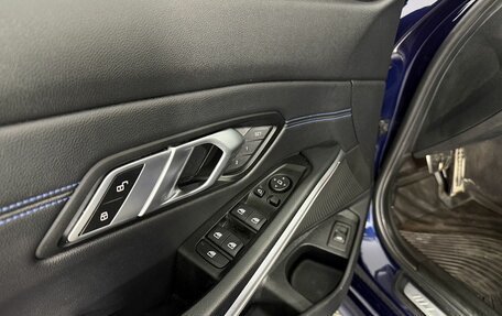 BMW 3 серия, 2019 год, 3 250 000 рублей, 10 фотография
