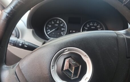 Renault Logan I, 2012 год, 380 000 рублей, 3 фотография