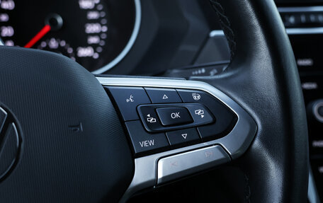 Volkswagen Tiguan II, 2021 год, 2 230 000 рублей, 20 фотография
