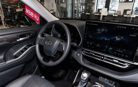 Toyota Highlander, 2026 год, 20 фотография