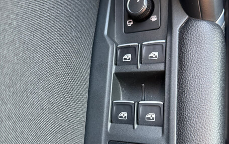 Volkswagen Tiguan II, 2018 год, 2 900 000 рублей, 22 фотография
