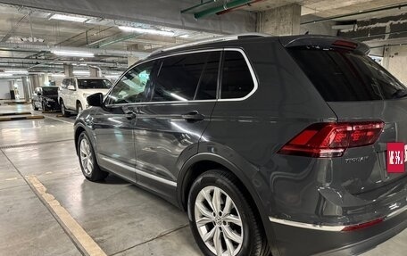 Volkswagen Tiguan II, 2018 год, 2 900 000 рублей, 11 фотография