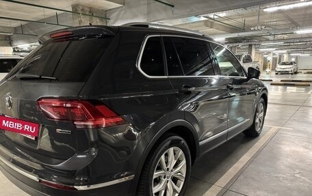Volkswagen Tiguan II, 2018 год, 2 900 000 рублей, 14 фотография
