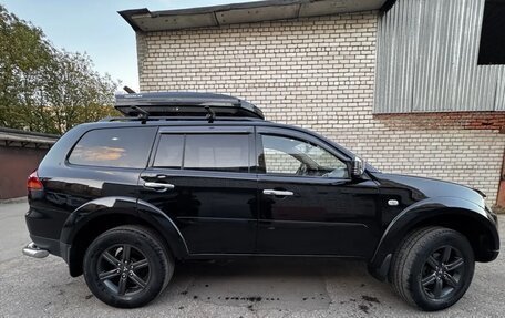 Mitsubishi Pajero Sport II рестайлинг, 2012 год, 2 000 000 рублей, 2 фотография