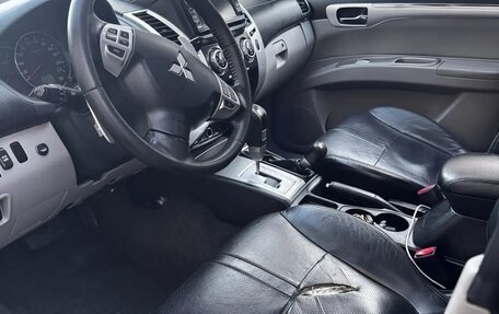 Mitsubishi Pajero Sport II рестайлинг, 2012 год, 2 000 000 рублей, 6 фотография