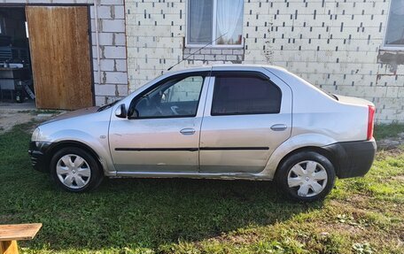Renault Logan I, 2013 год, 200 000 рублей, 3 фотография